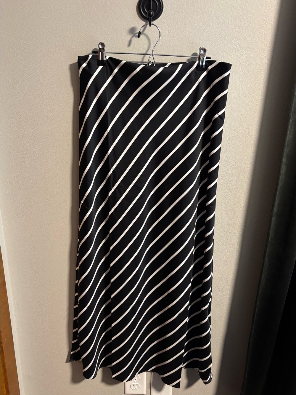 LOFT Black White Maxi Skirt